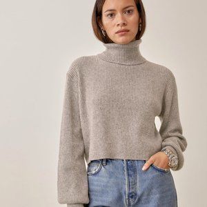 NWOT Gray Cropped Cashmere Turtleneck Sweater